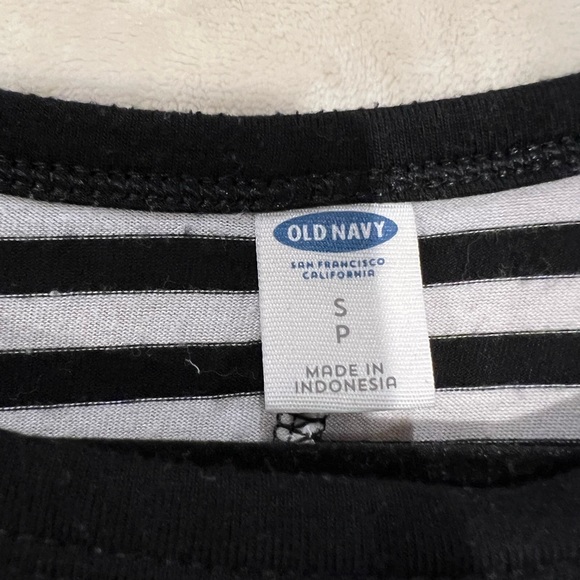 🦋2/$15🦋 Old Navy Striped Sleeveless T-Shirt Dress - Picture 2 of 2